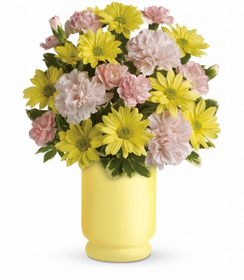 Teleflora's Bright Day Bouquet